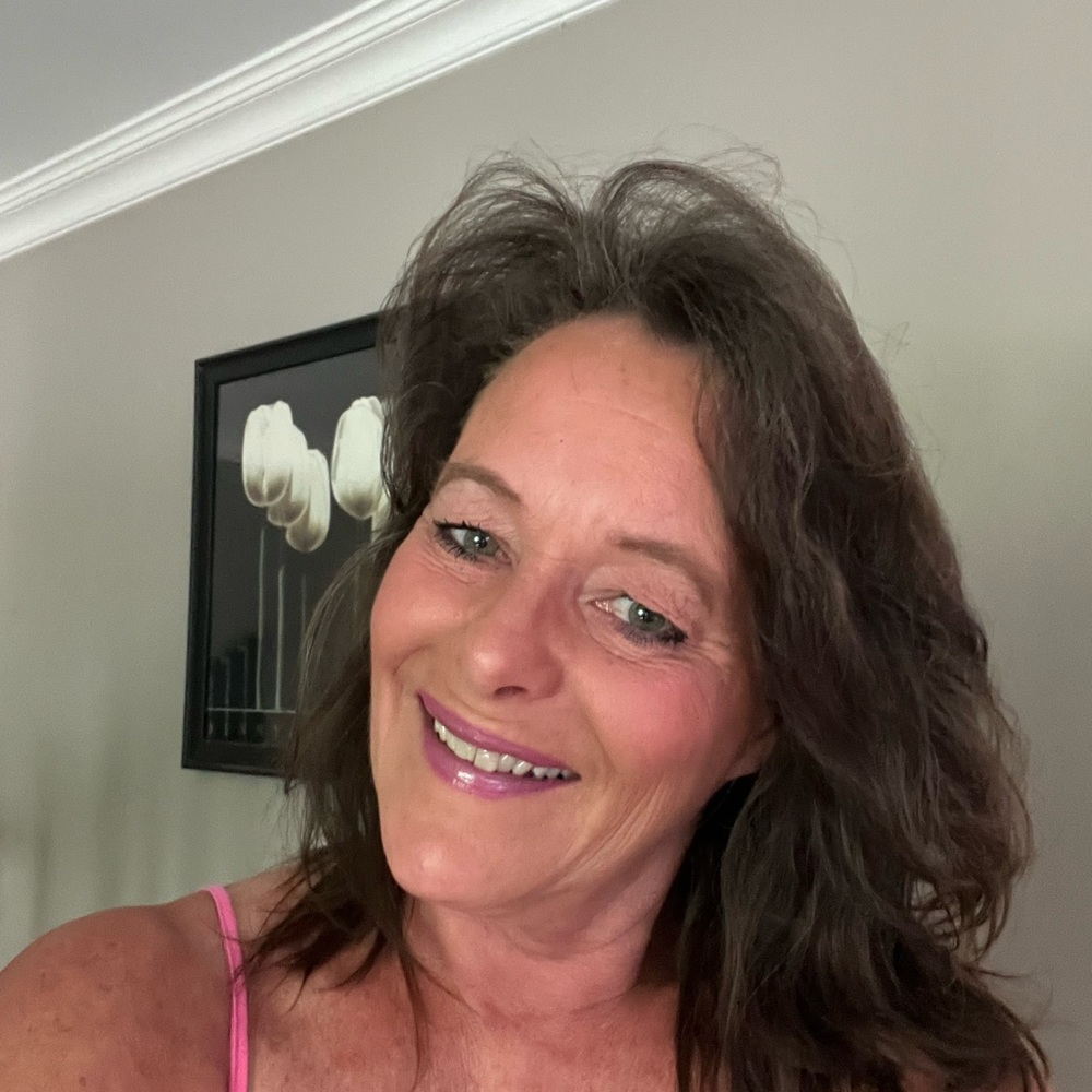 Meet your Posher, Sharon